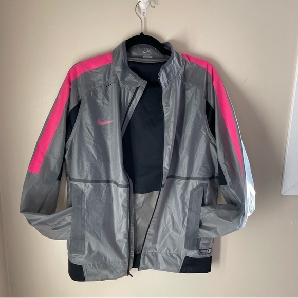Nike Grey Pink Light- weight Revolution Elite
Football/Soccer Jacket Mens Size M - Picture 5 of 16